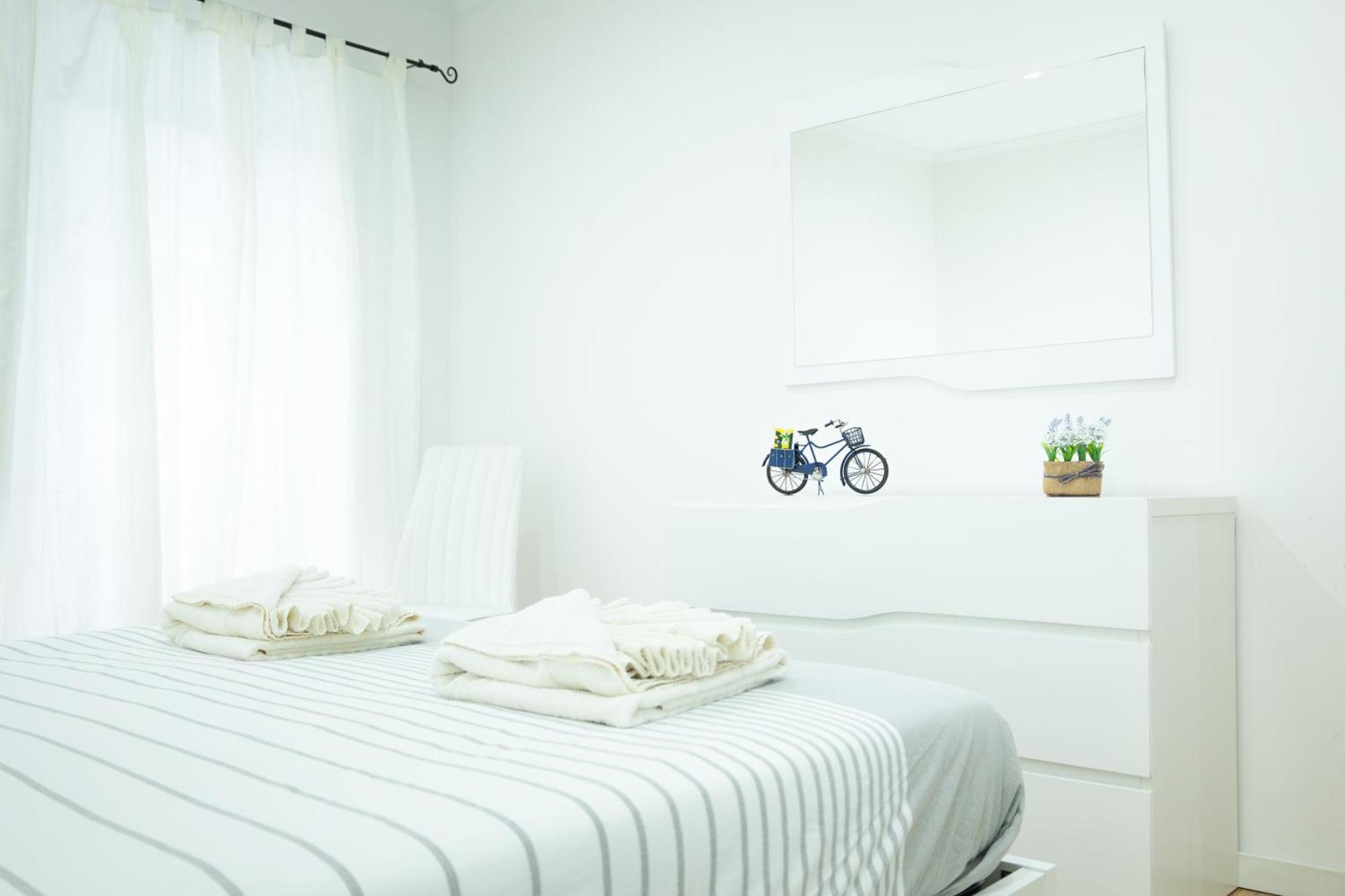 Отель Avenida House 1 Понта-Делгада Экстерьер фото