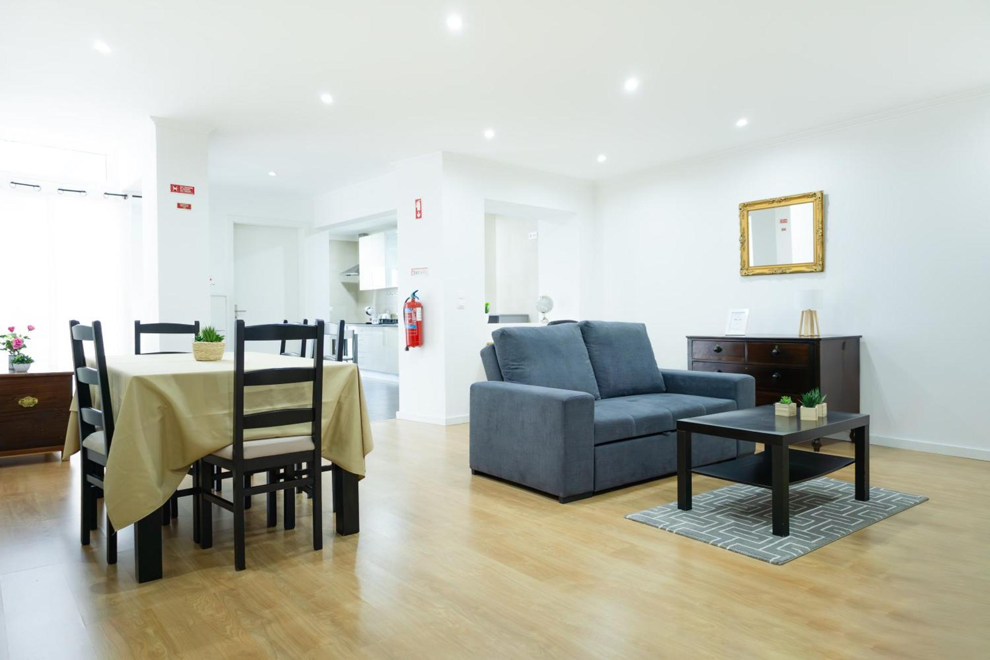 Отель Avenida House 1 Понта-Делгада Экстерьер фото