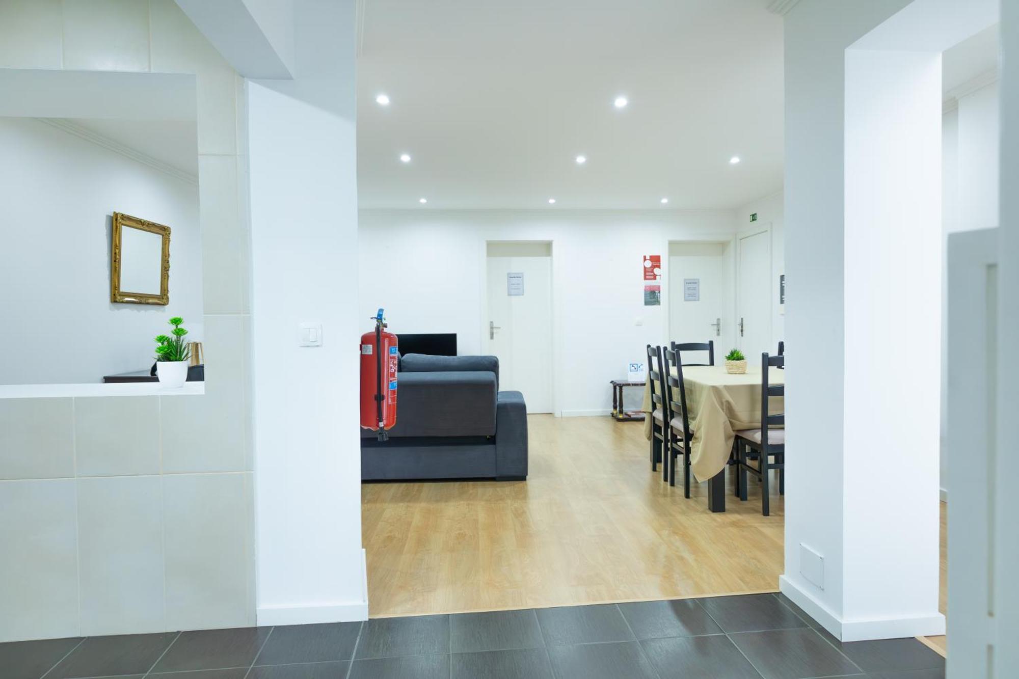 Отель Avenida House 1 Понта-Делгада Экстерьер фото