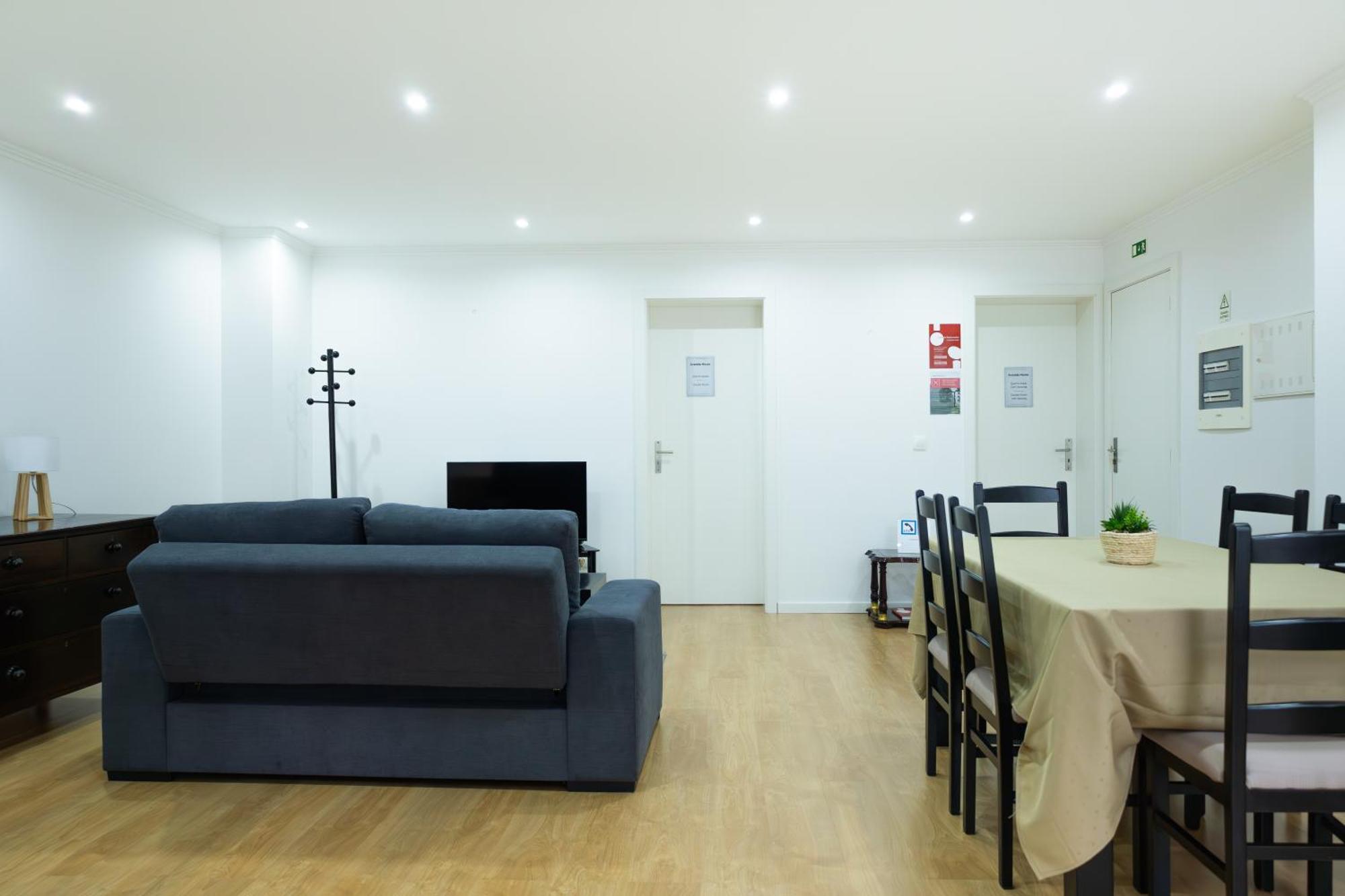 Отель Avenida House 1 Понта-Делгада Экстерьер фото