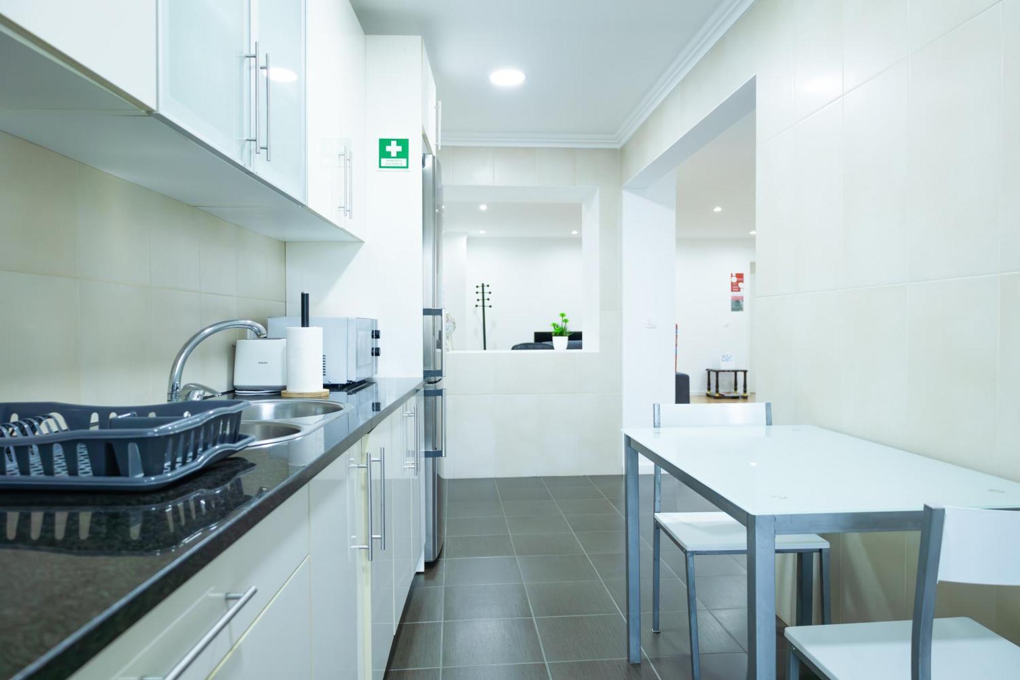 Отель Avenida House 1 Понта-Делгада Экстерьер фото